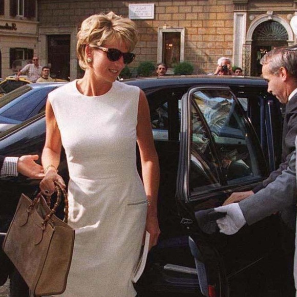 Authentic Vintage Gucci Diana Bamboo Handle Tote Bag - Picture 15 of 15